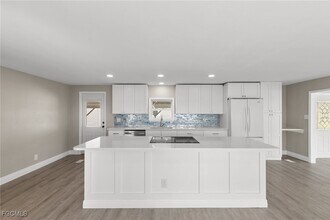 Building Photo - 57 San Remo Cir Building Photo - 57 San Remo Cir