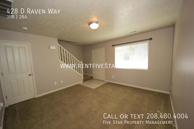 Foto del edificio - End Unit Townhome Available in Chubbuck! V...