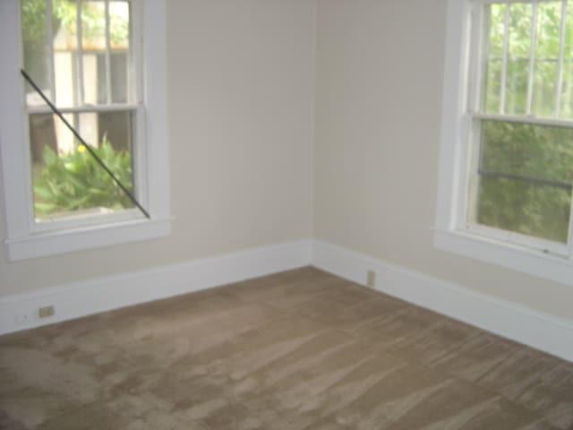 Building Photo - Glenwood/Freeman Mill area 3 BR