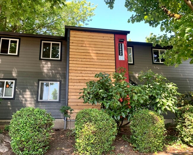 12632 NW Barnes Rd Unit 5, Portland, OR 97229 Condo for Rent in Portland, OR