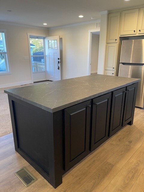 Foto del edificio - 30 Bellwood Dr