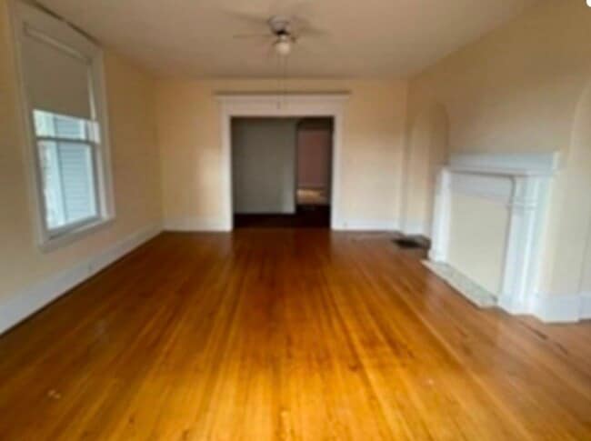 Building Photo - 84 Walker St