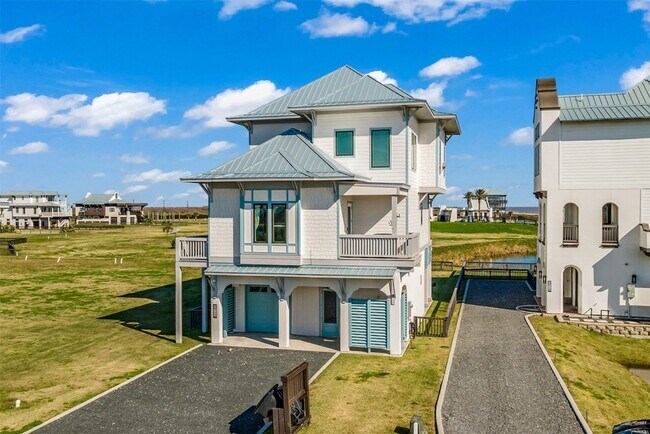 Building Photo - 312 Seagrass