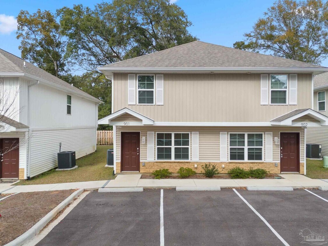 Foto principal - 9906 Holsberry Rd