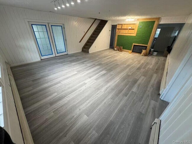 Foto del edificio - 6 Serpentine Ln