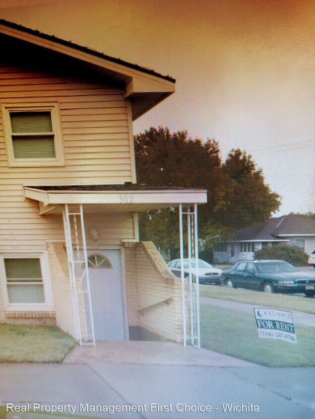 Foto del edificio - 1 br, 1 bath House - 302 W Spring Ave