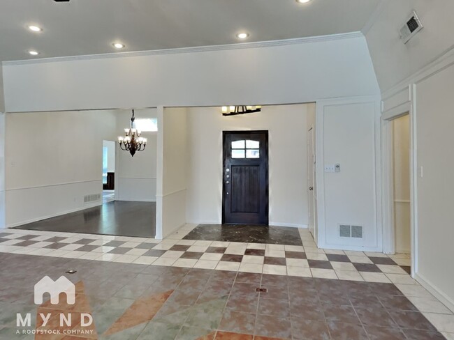 Foto del edificio - 7320 Campbell Rd