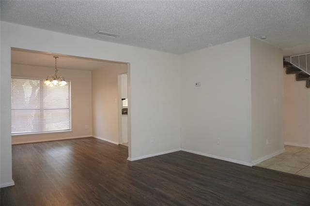 Building Photo - 2609 Hamilton Dr