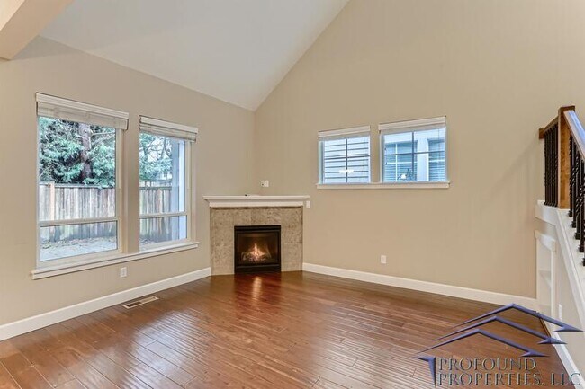Building Photo - 17728 SW Robert Ln
