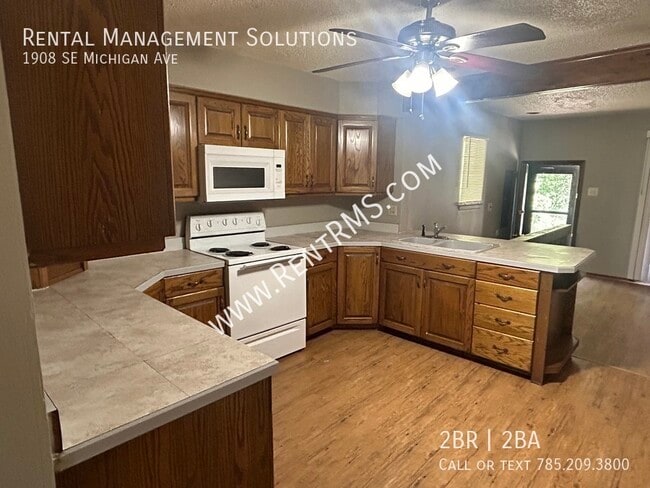 Foto del edificio - 1908 SE Michigan Ave