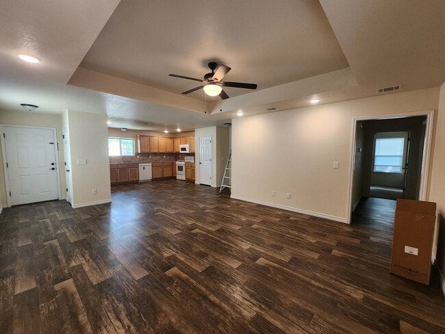 Building Photo - 3/2 Brick Home in Lampasas