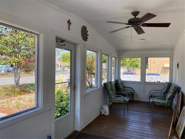 Building Photo - 313 S Observatory Dr