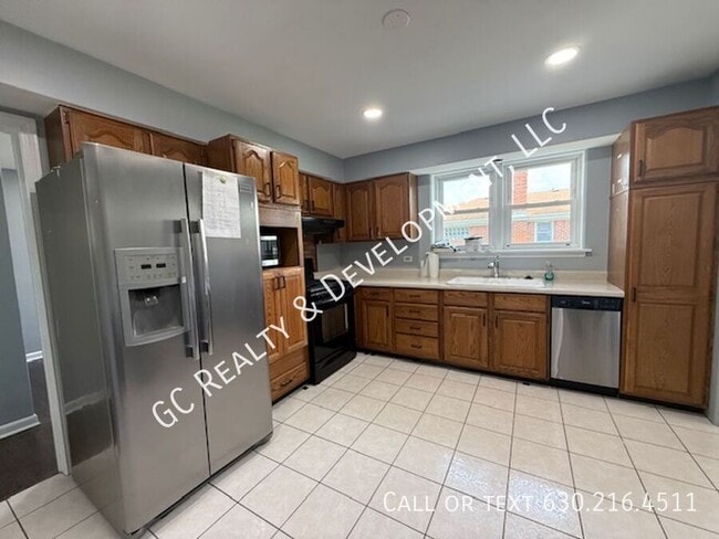 Foto del edificio - 520 W Center St