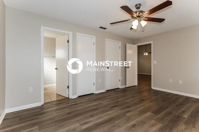 Foto del edificio - 3 Bedroom Pet-Friendly Home in VALRICO, FL...