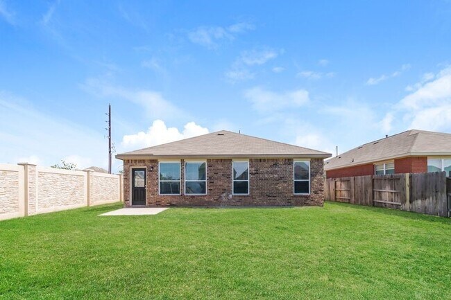 Foto del edificio - 29602 Clover Shore Dr