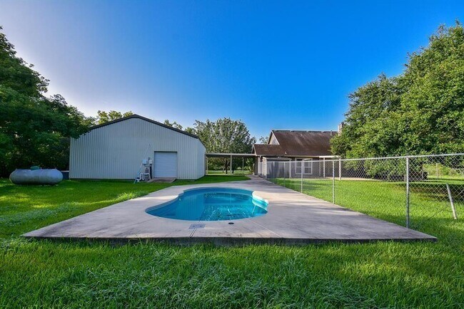 Foto del edificio - 2811 County Rd 64