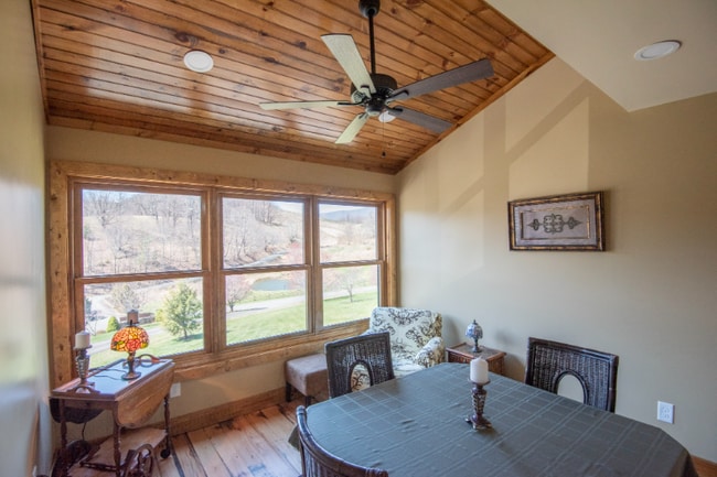Foto del edificio - 148 Westwood Acres Dr