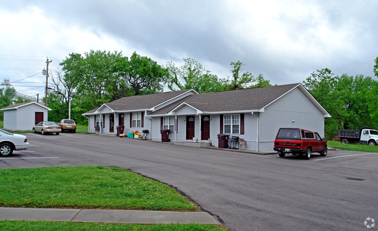 Primary Photo - 637-651 Harrison St