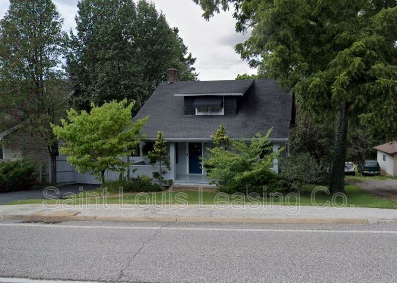 Primary Photo - 839 North Florissant Rd