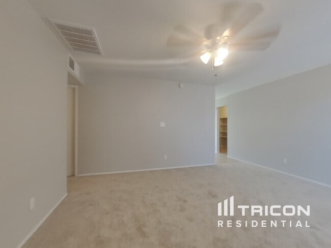 Building Photo - 12250 N Escobar Way