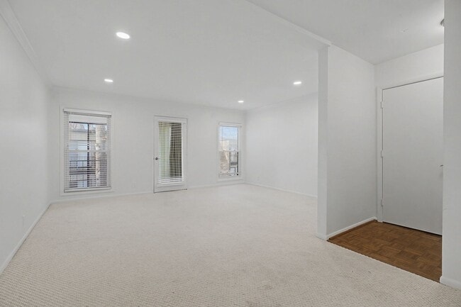 Foto del edificio - 116 Harding Pl