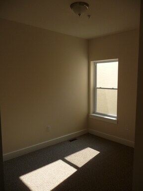 Building Photo - 528 N Budd St