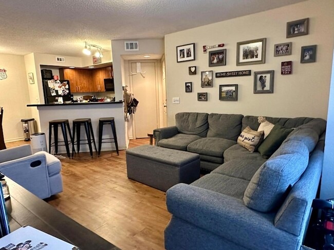 Foto del edificio - 12980 Vista Isles Dr