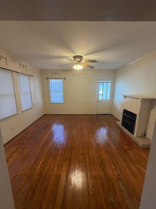 Foto del edificio - Three Bedroom, 2 Bathroom