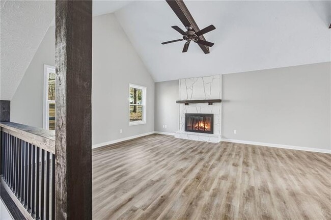 Foto del edificio - 5825 Stonehaven Dr NW