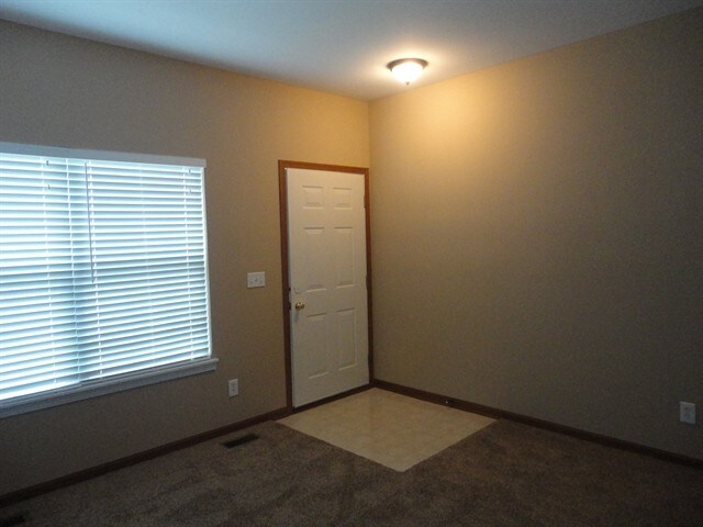 Building Photo - 14025 Emerald Court