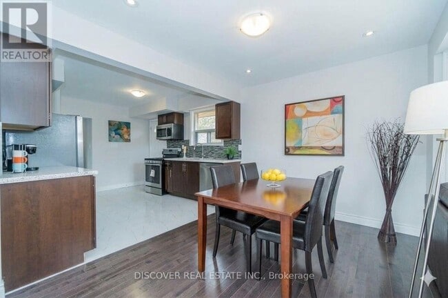 Building Photo - 14 Donata Dr