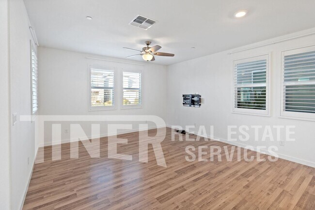 Building Photo - 2852 Honey Opal Ave