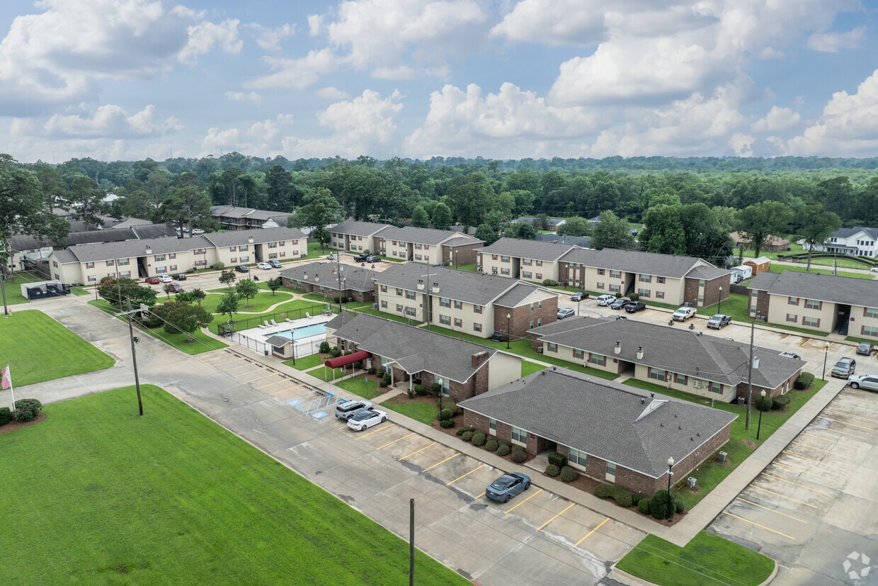Primary Photo - Signature Place Apartments