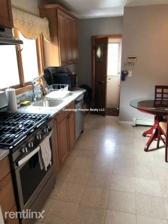 Building Photo - 3 br, 1 bath  - 526 Riverside Ave