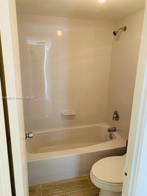 Foto del edificio - 2841 NE 163rd St
