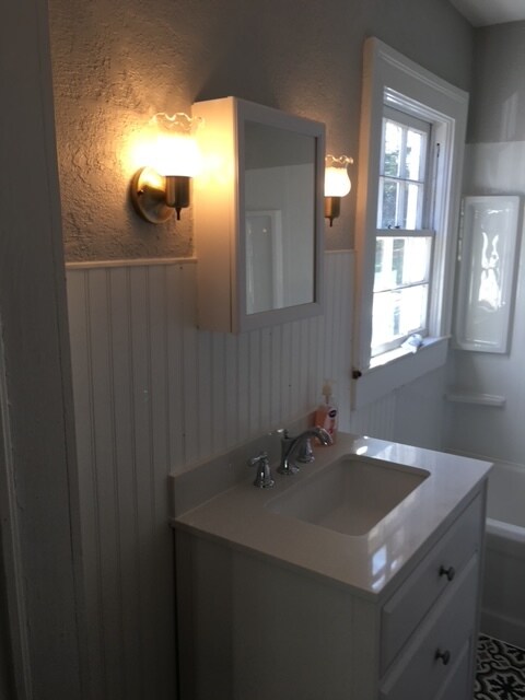 Bathroom - 421 E 2nd St