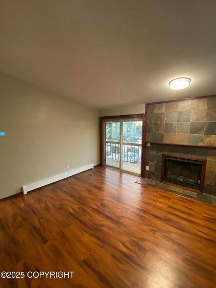 Foto del edificio - 11401 Heritage Ct