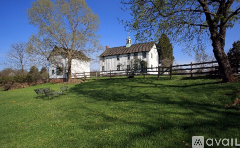 Primary Photo - 000 River Rd
