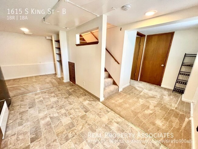 Building Photo - 1615 S King St
