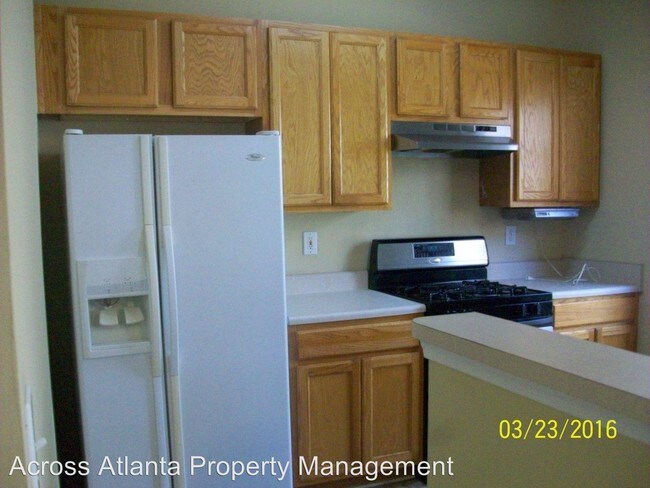 Building Photo - 240 Rosewood Way NW