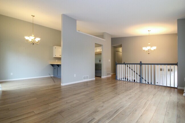 Foto del edificio - 4418 Clover Ln