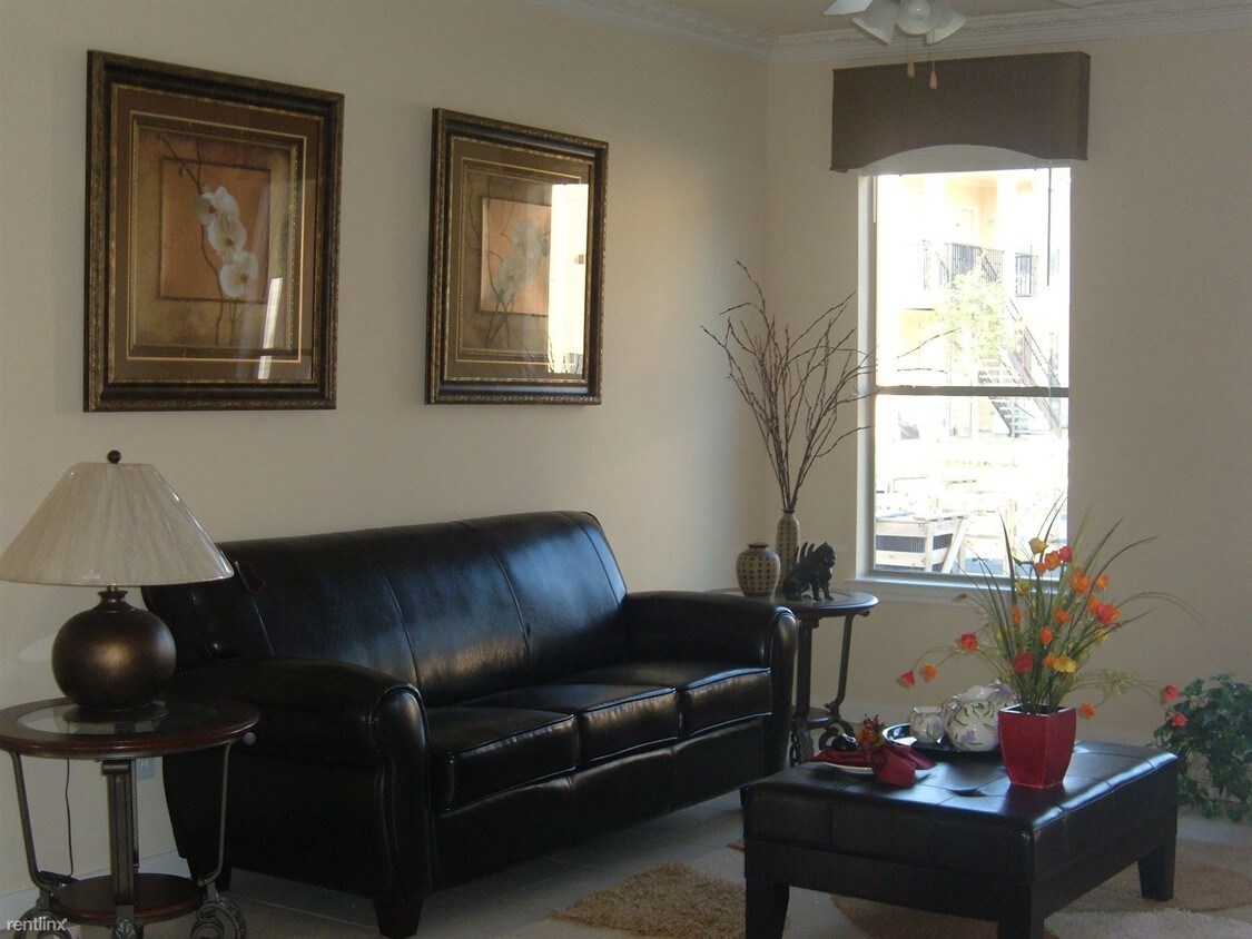 2088 Laverne St, Houston, TX 77080 Condo for Rent in Houston, TX