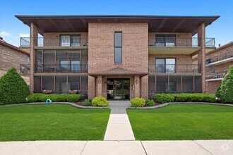 Building Photo - 16743 Paxton Ave
