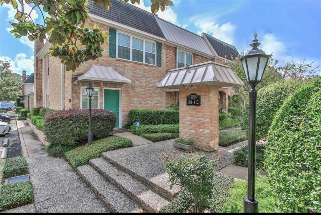 Foto principal - 2228 S Piney Point Rd