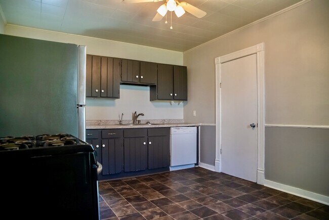 Foto del edificio - Creston 3 Bedroom, 1 Bath Home