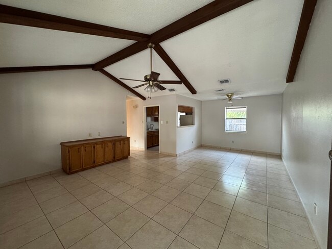 Building Photo - 1821 Norma Ln
