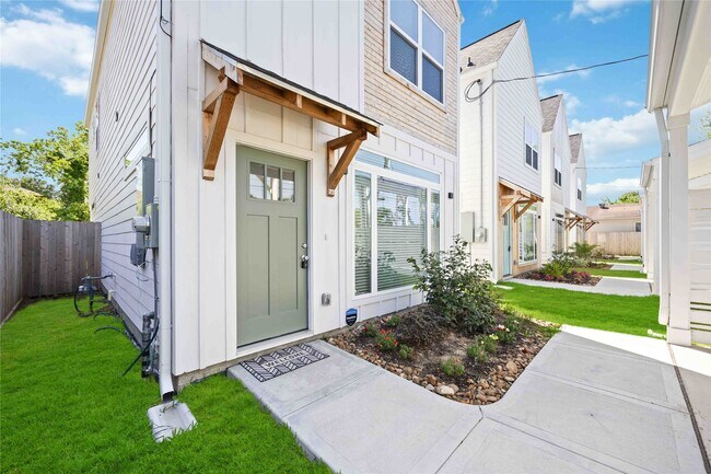 Foto del edificio - 8016 Willow St