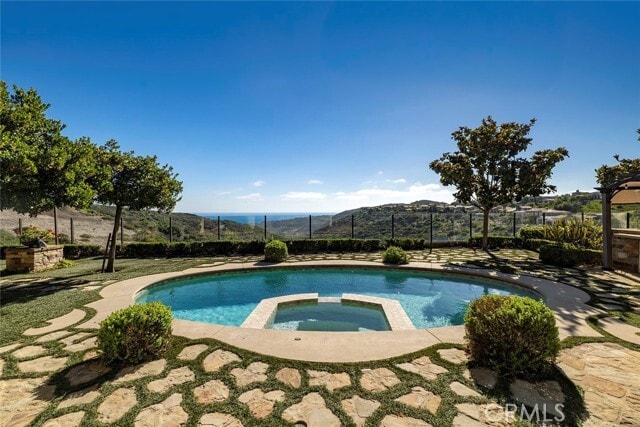 Foto del edificio - 8 Night Sky