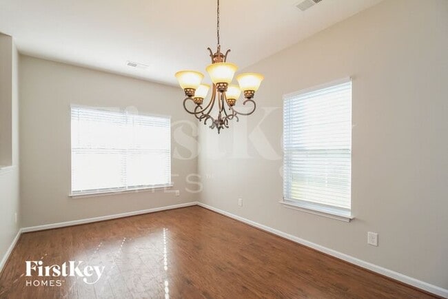 Building Photo - 870 Peachtree Meadows Cir