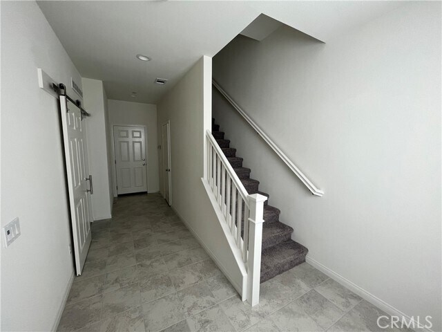 Foto del edificio - 913 E 2nd St